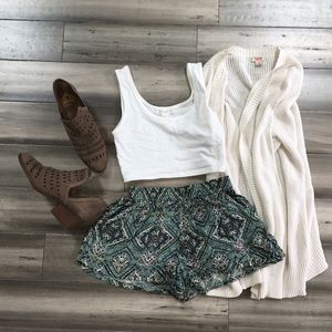 Patterned soft shorts